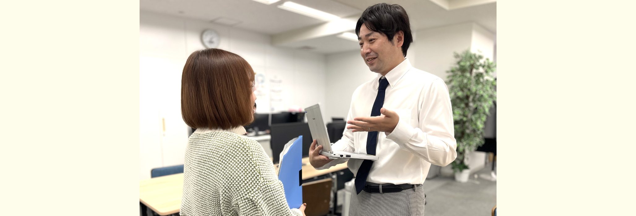 教育体制を軸に未経験者へ訴求。効果的なスカウト運用代行で20代2人を採用