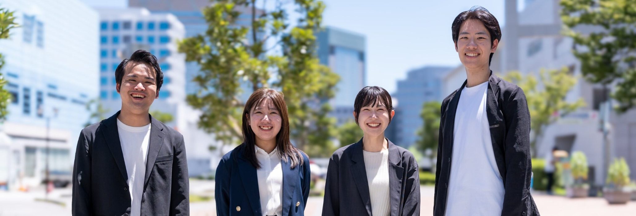 自社＋学情の営業担当で呼び込み、転職博で高い着座数を達成