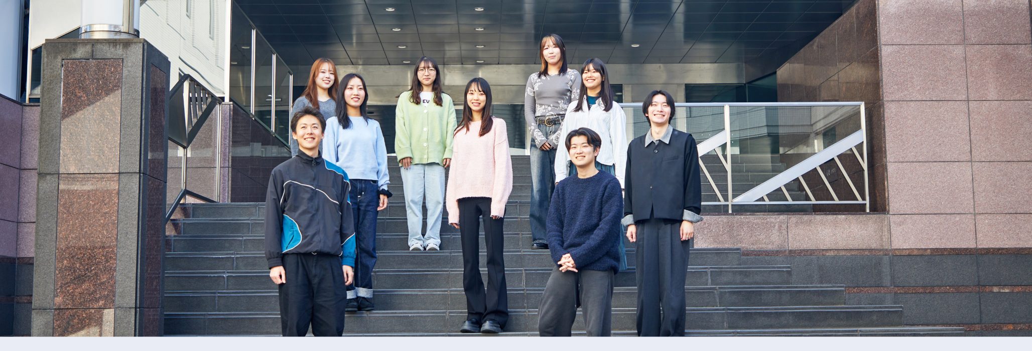 大学3年生の春から接点づくりを開始。アパレル業界以外を志望する学生へのアプローチに成功